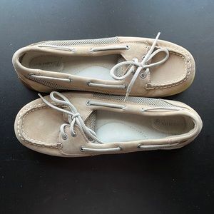 Sperry classic boat shoes size 8